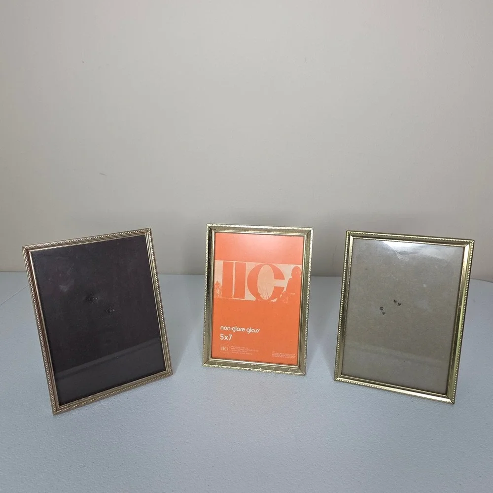 Vintage Picture Frame Set 5x7 Gold Ornate Metal Non-Glare Glass 3 Piece